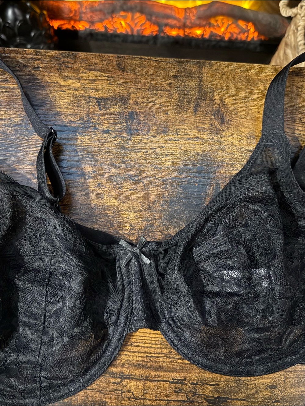 Supportive Black Lace Underwire Bra with Sheer Detailing